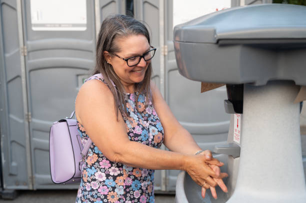 Best Portable toilet rental cost  in Chapman, KS